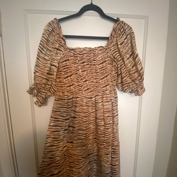 Faithfull The Brand - Wyldie Animal Print Linen MIDI Dress - Picture 4 of 5